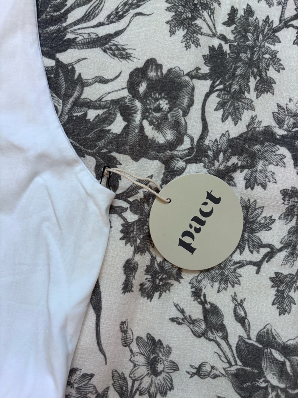 Pact White Scoop Neck Bodysuit - Picture 3 of 4